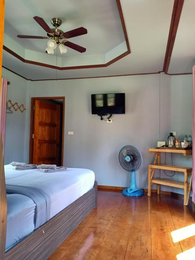 Walk In Homestay Ko Kut Exterior foto